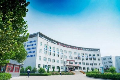 重慶市龍門浩職業中學校五年制大專 信息技術咨詢服務專業解析與選擇建議